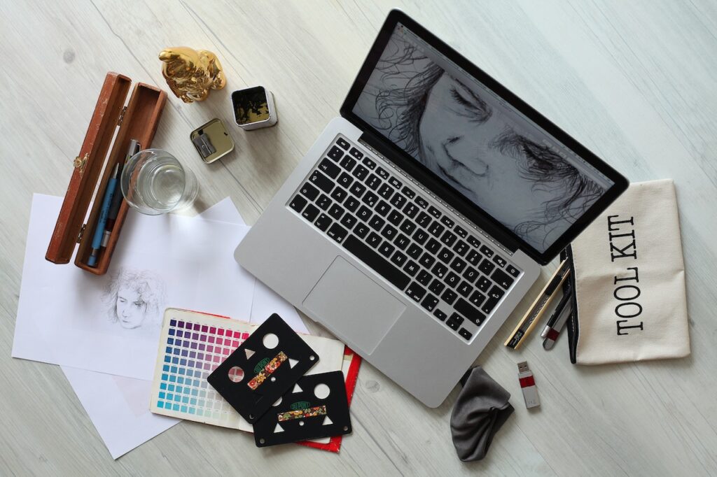 como conseguir empleo creativo